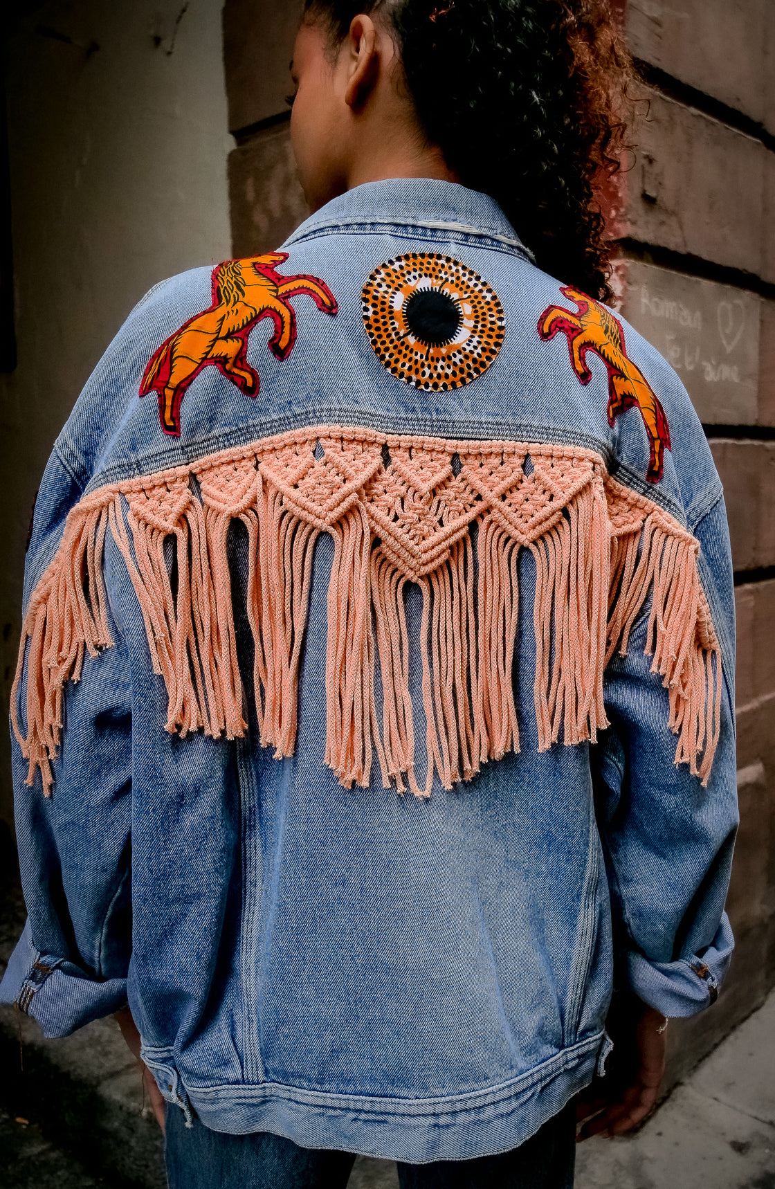 Veste en jean upcyclé - Chevaux