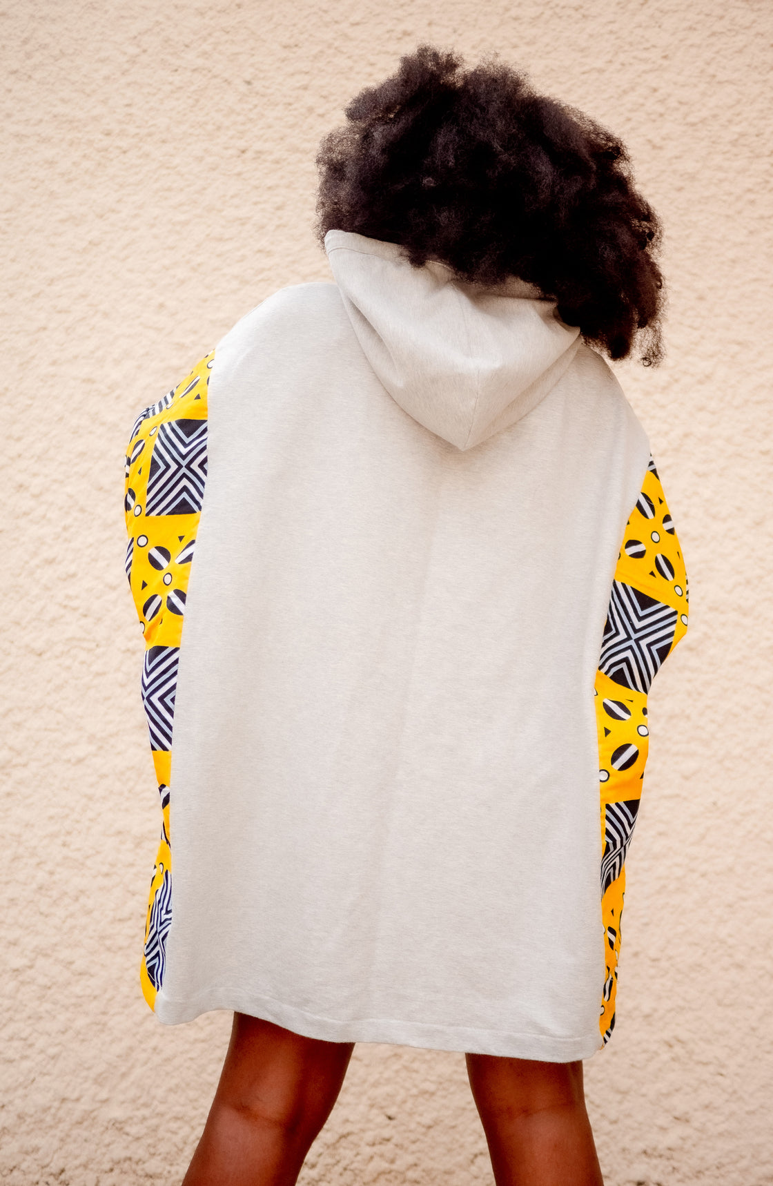 Robe Hoodie Mokoto Jaune