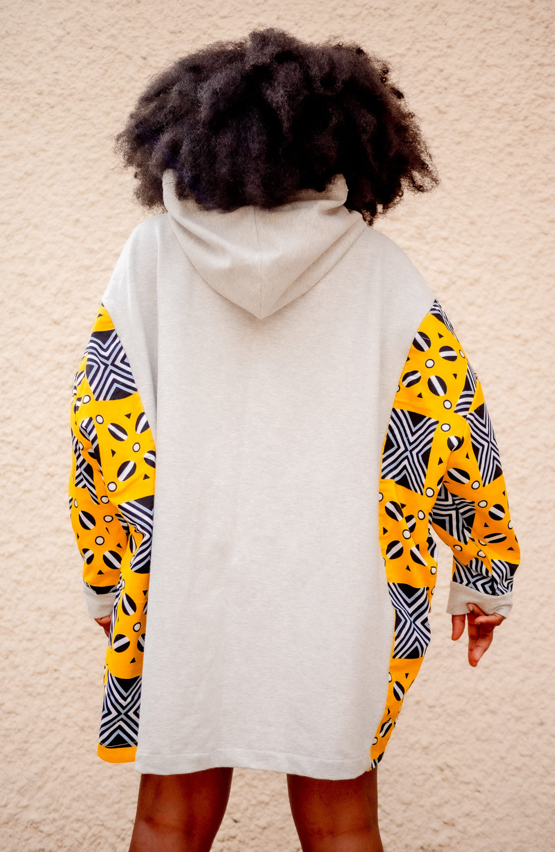 Robe Hoodie Mokoto Jaune