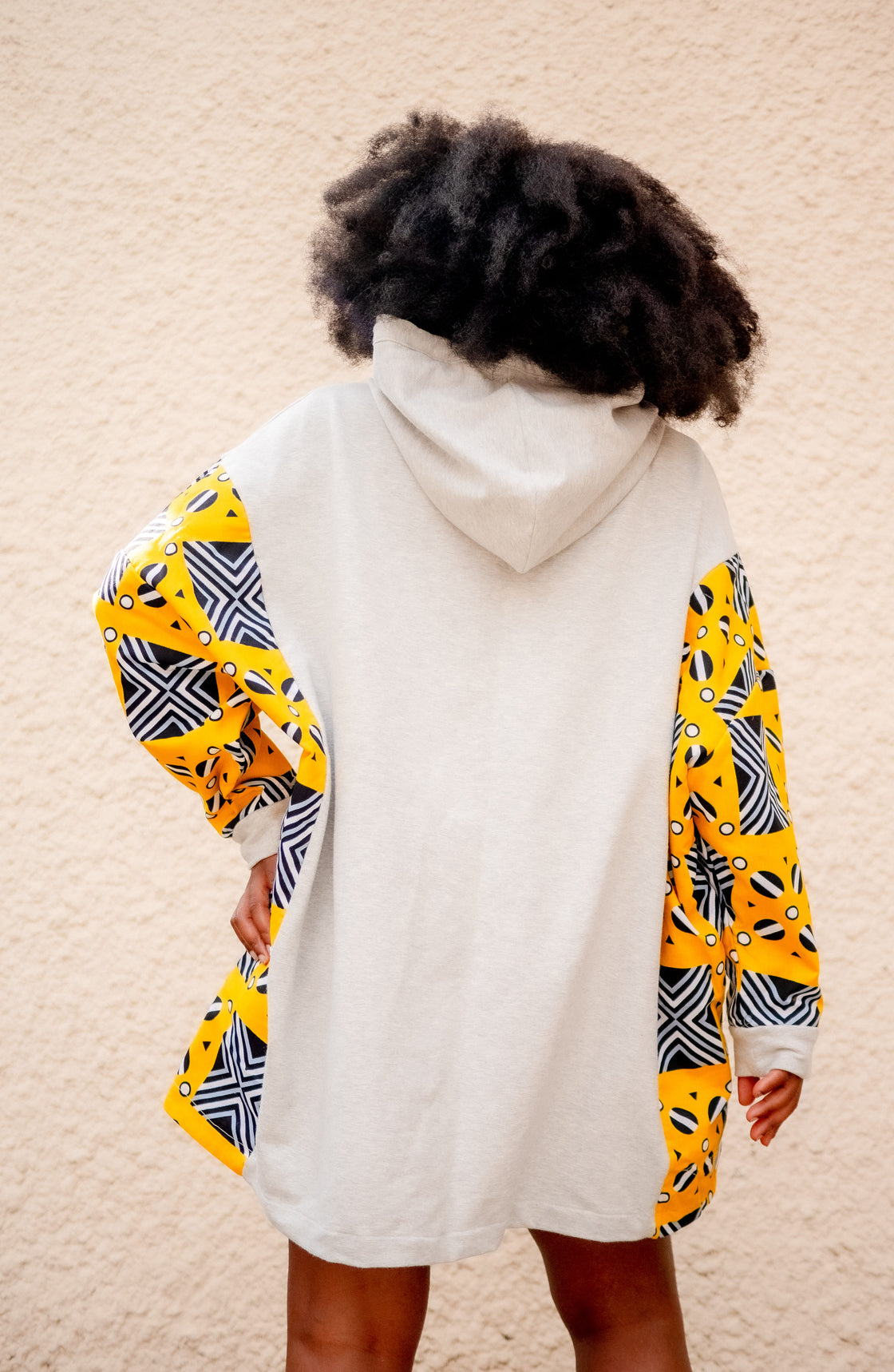 Robe Hoodie Mokoto Jaune